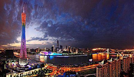 打造永恒的故事：《吸血鬼王朝》的首段深度视频，深入探讨故事剧情